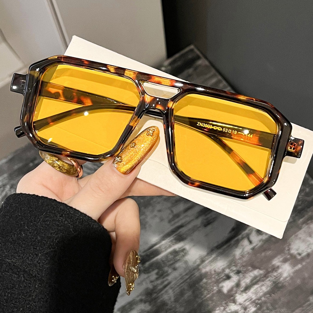 Nieuwe Retro Vierkante Dubbele - Uv Resin recensie en prijs